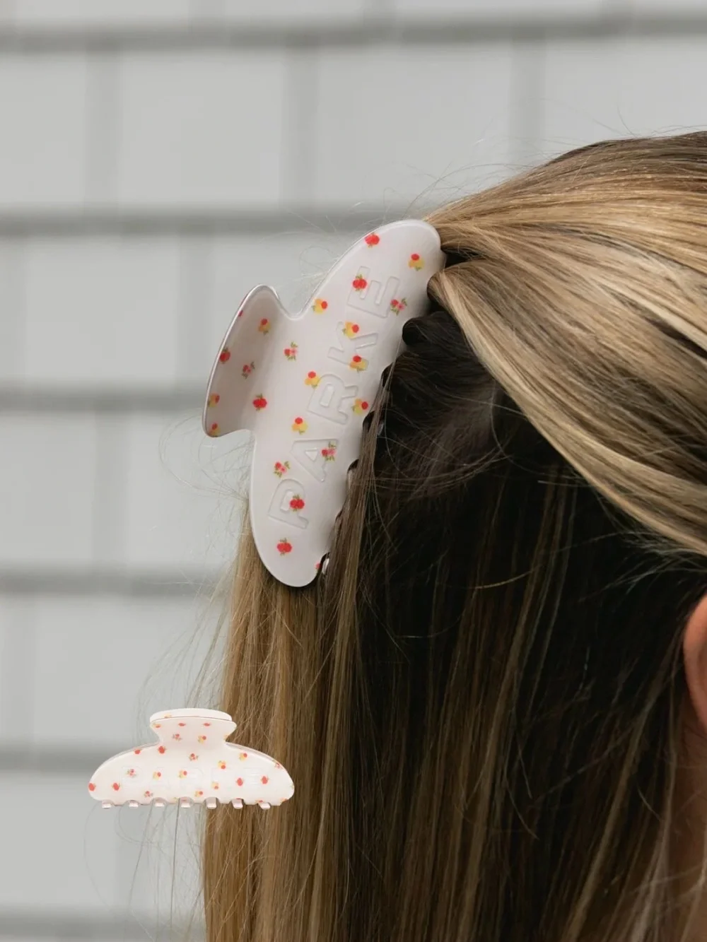 Parke x Maggie & Emma Claw Clip in Sunset Floral
